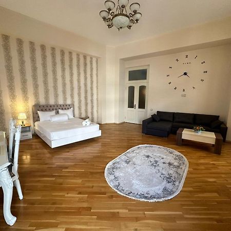 White Boutique Nizami Hotel Baky Esterno foto